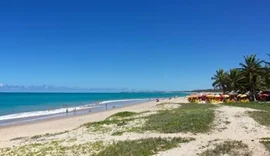 Turista deficiente visual desaparece na praia de Guaxuma e é encontrada pela PM