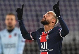 Neymar ganha prêmio de jogador e gol da semana na Liga dos Campeões