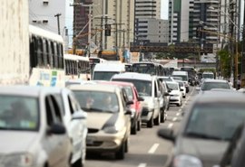 Veículos com placas de final 7 e 8 devem quitar IPVA até 31 de maio