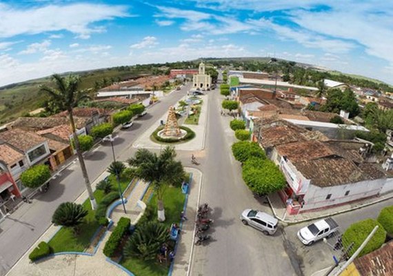 Junqueiro vive “guerra” política entre dois Pereiras que podem chegar a ALE