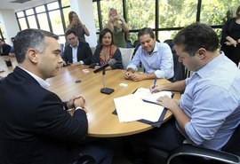 Renan Filho e Rafael Brito inauguram nova indústria em Murici