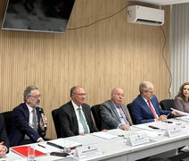 Brasil anuncia uso da Lei da Reciprocidade após tarifaço dos EUA