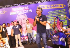 Rafael Brito reúne 5 mil apoiadores no maior evento de pré-campanha de Alagoas
