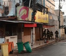 Incêndio destrói bar na Região Metropolitana de Maceió; veja vídeo