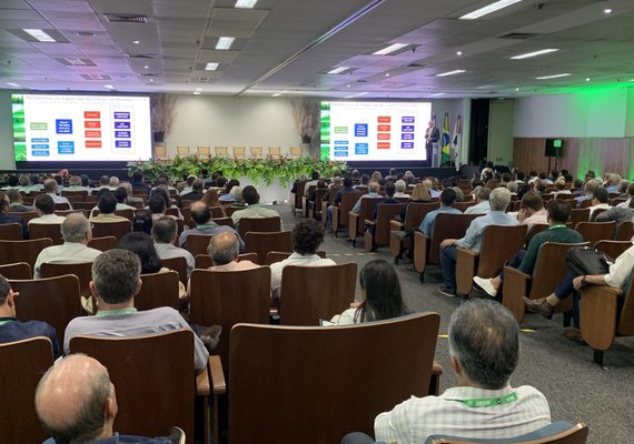Segundo dia do Simpósio da Cana de Alagoas segue com palestras das áreas industrial e agrícola