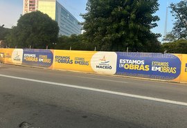 Fora da lei: Mesmo em período eleitoral, JHC segue com propaganda institucional