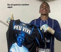 Entre defesas e lembranças: Ariel, goleiro do CSA, transforma dor em homenagem ao pai