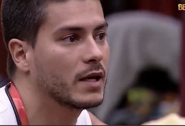 Arthur Aguiar conversa com Jade sobre indicação ao paredão: 'fiquei sem chão'