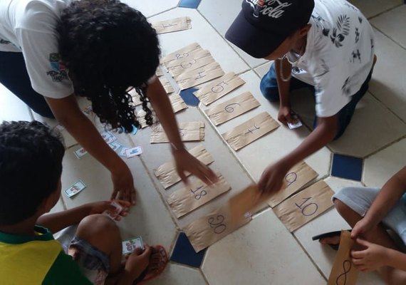 Além dos muros da Universidade