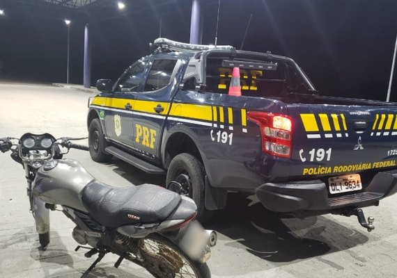PRF prende homem por embriaguez ao volante no sertão de Alagoas