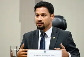 Senador ‘trocou’ Tereza Nelma por assessora de seu gabinete