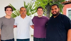 O efeito Davi: pré-candidato conversa com Paulo, mas segue na oposição
