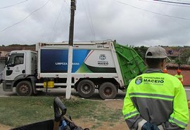 Funcionários da Via Ambiental protestam por falta de pagamento