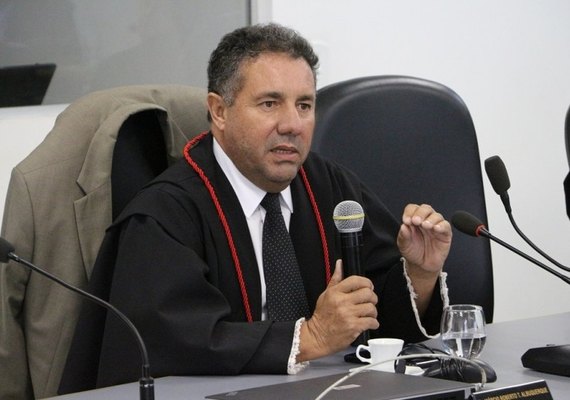 Renan Filho nomeia novo Procurador Geral de Justiça