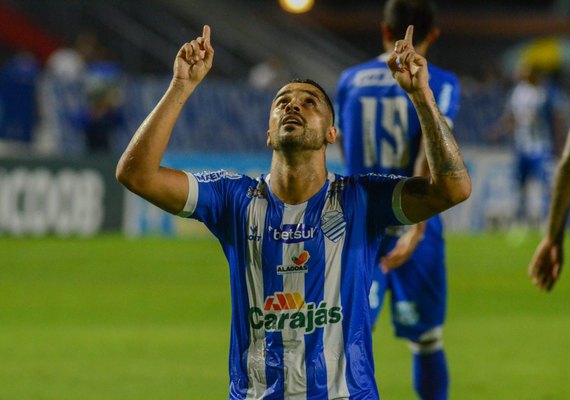 Jogadores do CSA visitam a Loja do Azulão nesta sexta-feira (26)