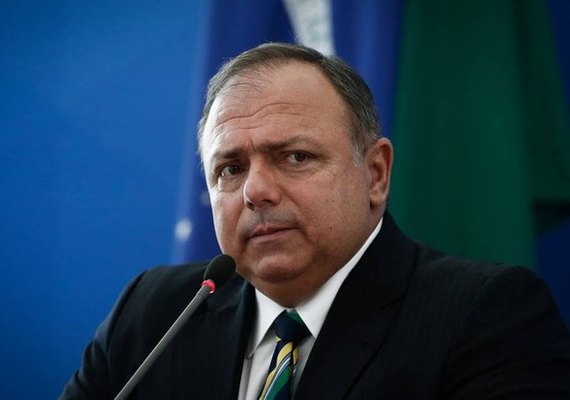 Pazuello presta depoimento à PF em inquérito que investiga Bolsonaro