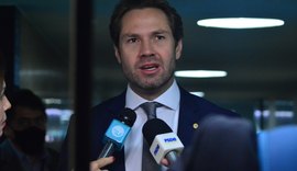 Candidato à reeleição, Pedro Vilela diz ter orgulho de representar o povo alagoano