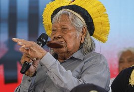 Cacique Raoni é internado em estado grave no Mato Grosso
