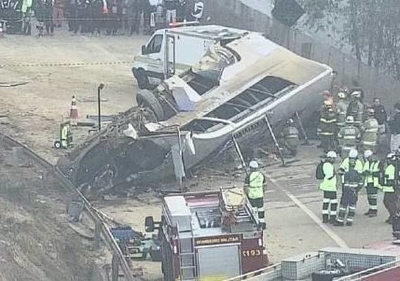 Oito pessoas morrem em acidente com ônibus de torcedores do Corinthians em Minas Gerais