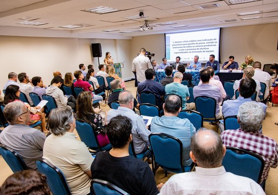 Collor garante desburocratização para melhorar ambiente de negócios do turismo em Alagoas