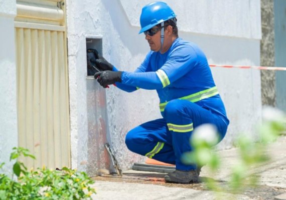 Mais de 2,6 mil ligações clandestinas de água foram detectadas no Sertão de Alagoas este ano