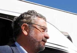 Após delatar, Palocci ganha direito a circular livremente por ala da PF