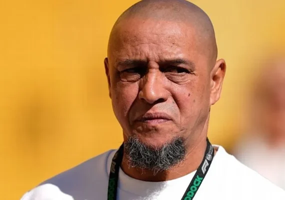 Roberto Carlos relata perda de 99% da fortuna acumulada no futebol