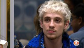 Juliano Floss chama Tadeu de 'safado' e apresentador reage