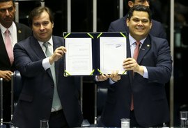 Reforma da Previdência é promulgada pelo Congresso