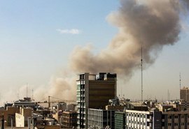 Irã busca paz, mas mantém defesa sem restrições, diz chanceler