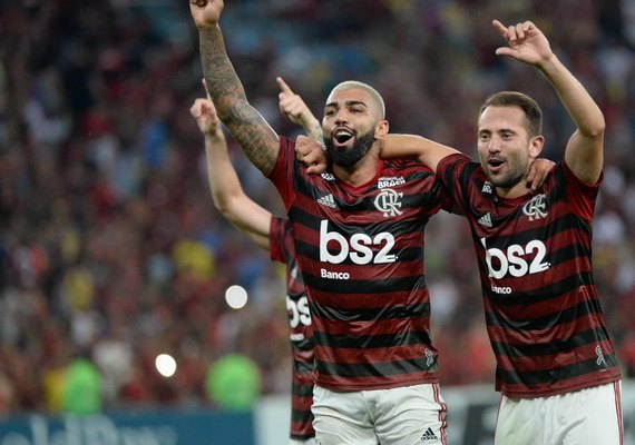 Flamengo enfrenta o São Paulo em busca da 9ª vitória seguida
