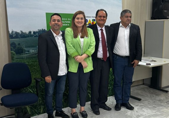 Diretor da Unicafes-AL toma posse como presidente da Câmara Setorial da Mandiocultura