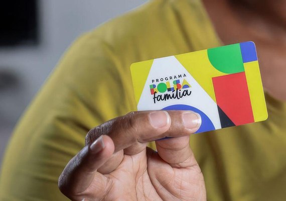 Medo da volta da família Bolsonaro cresce entre beneficiários do Bolsa Família