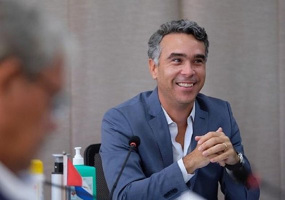 Destino político de Rafael Brito está nas mãos de Renan Filho