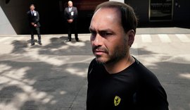 Investigação sobre 'rachadinha' envolvendo Carlos Bolsonaro é retomada pela Procuradoria