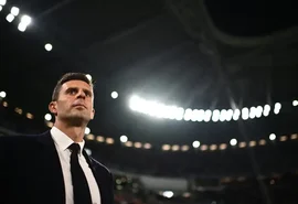 Thiago Motta é cotado para assumir a Itália após polêmica com Andrea Pirlo