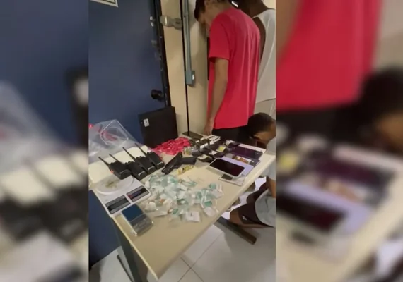 Operação da Polícia Civil em Búzios(RJ) contra o tráfico prende dez pessoas