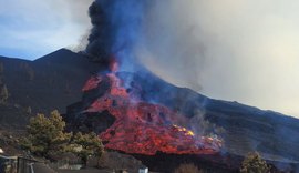 Vulcão de La Palma: especialistas descrevem como “tsunami de lava” e temem abertura de nova boca