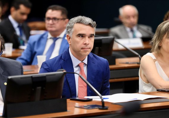 Deputado Rafael Brito se posiciona contra a PEC da Blindagem