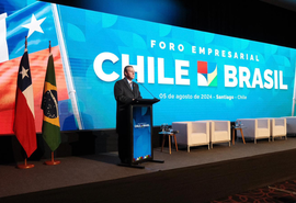 Ministro Fávaro destaca relação comercial Brasil-Chile em fórum empresarial