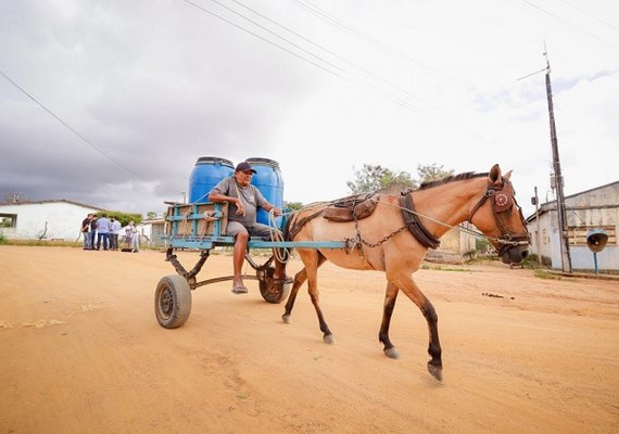 Abastecimento chega aos povoados Lagoa dos Ranchos e Lagoa do Mato dos Lopes