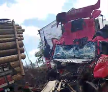 Homem morre após forte colisão entre dois caminhões na BR-101, em Alagoas