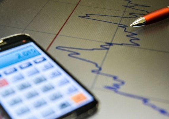 Mercado prevê inflação de 4,01% e alta de 2,53% no PIB para este ano
