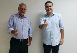 Carimbão faz o caminho de volta: ex-deputado é pré-candidato em Maceió