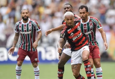 Flamengo tem gols anulados, mas segura empate e é campeão carioca