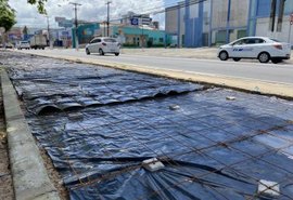 Obras da ciclovia da Fernandes Lima avançam e vão beneficiar 200 mil ciclistas