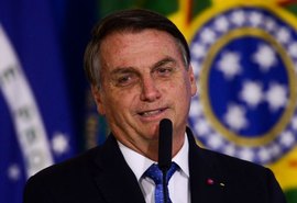 Bolsonaro diz que sanciona hoje PL da cobrança única de ICMS de combustível