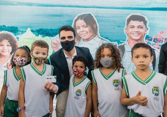 Aumento de matrículas e valorização de profissionais e estudantes marcam 2021 na Educação