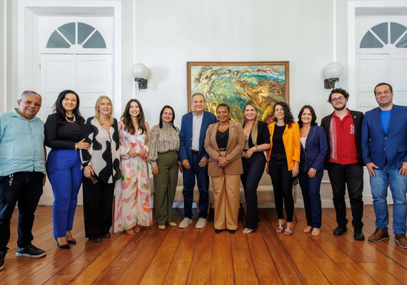 Governo de Alagoas recebe ministra Margareth Menezes para diálogo sobre políticas de cultura