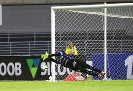Jordi se agiganta e pega dois pênaltis em jogos seguidos no brasileiro